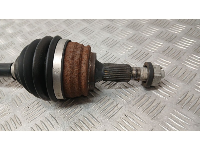 Recambio de transmision delantera derecha para peugeot 3008 gt line referencia OEM IAM 9808076080  