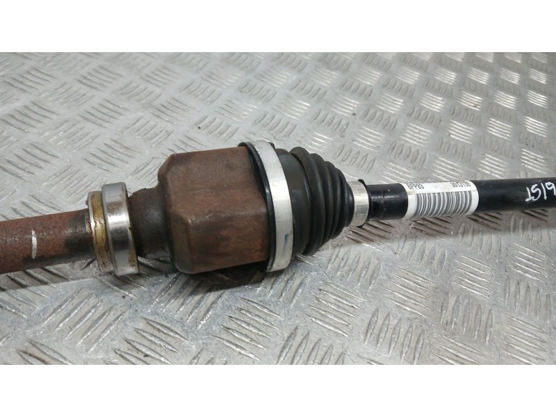 Recambio de transmision delantera derecha para peugeot 3008 gt line referencia OEM IAM 9808076080  