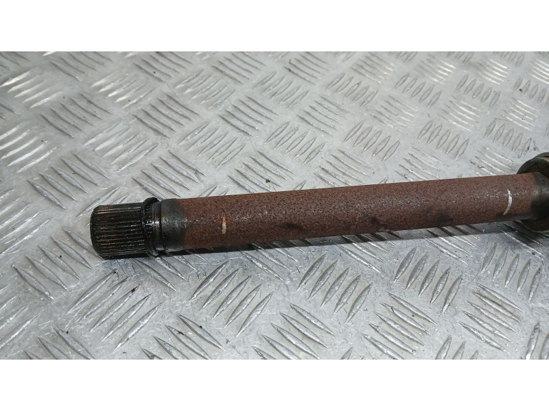 Recambio de transmision delantera derecha para peugeot 3008 gt line referencia OEM IAM 9808076080  