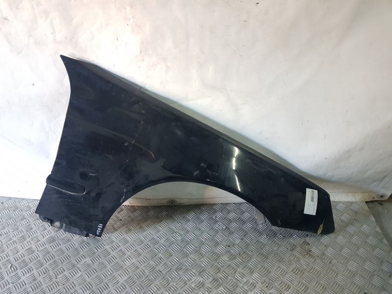 Recambio de aleta delantera derecha para mercedes-benz clase c (w203) sportcoupe c 220 cdi (203.706) referencia OEM IAM A2038800