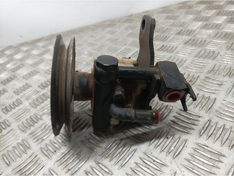 Recambio de bomba direccion para nissan terrano/terrano.ii (r20) comfort referencia OEM IAM 491107F700 04267304 UNISIAN JECS
