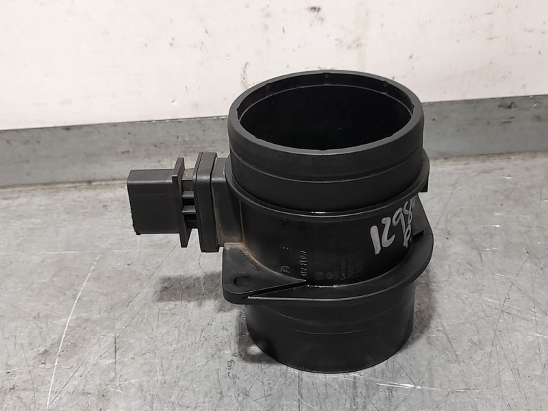Recambio de caudalimetro para volkswagen golf vi (5k1) advance referencia OEM IAM 03G906461C 0281002735 BOSCH