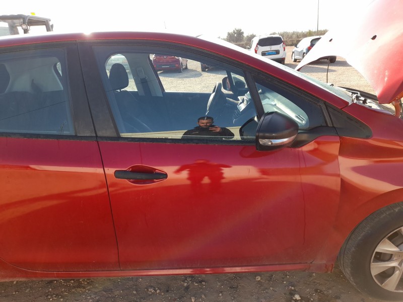 Recambio de puerta delantera derecha para peugeot 208 i (ca_, cc_) 1.4 hdi referencia OEM IAM 9807820680  