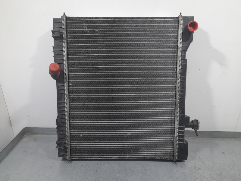 Recambio de radiador agua para nissan nt400 cabstar (f24m) 28.12, 32.12, 35.12 (f91an) referencia OEM IAM 21400MD41A HN5856006 B