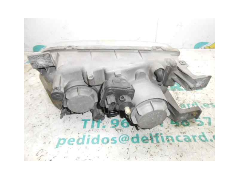 Recambio de faro derecho para hyundai trajet (fo) 2.0 crdi gls referencia OEM IAM 921043A020  