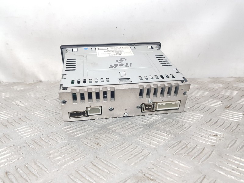 Recambio de sistema audio / radio cd para nissan nt400 cabstar (f24m) 28.12, 32.12, 35.12 (f91an) referencia OEM IAM 28185LC40A 