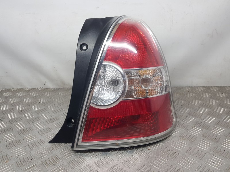 Recambio de piloto trasero derecho para hyundai accent iii (mc) 1.5 crdi gls referencia OEM IAM 924011E221 ROZADO 