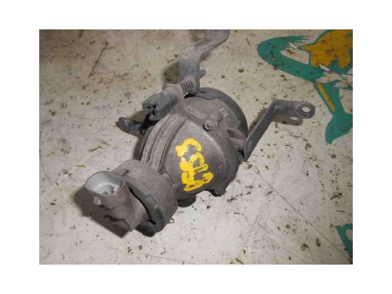 Recambio de faro antiniebla derecho para hyundai trajet (fo) 2.0 crdi gls referencia OEM IAM 922023A000  