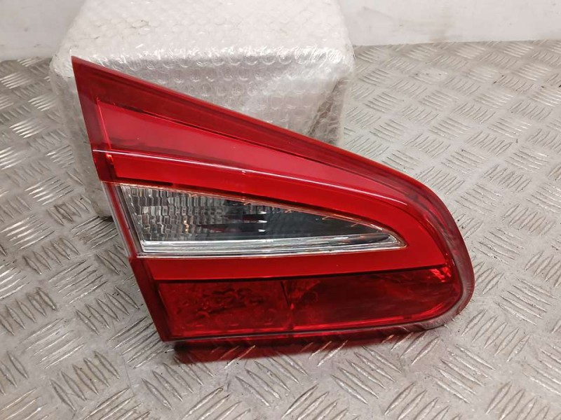 Recambio de piloto trasero izquierdo para kia cee´d business referencia OEM IAM 92403A2200  INTERIOR