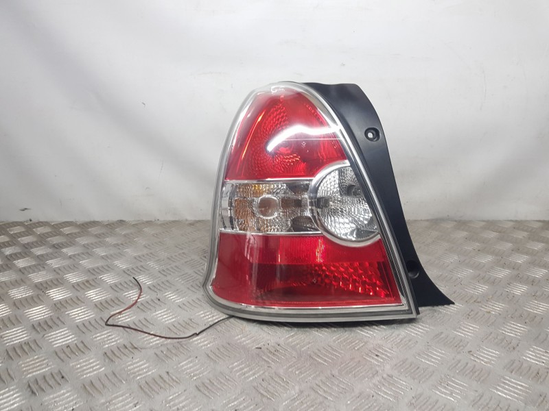 Recambio de piloto trasero izquierdo para hyundai accent iii (mc) 1.5 crdi gls referencia OEM IAM 924011E220 ROZADO 