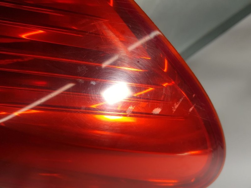 Recambio de piloto trasero izquierdo para peugeot 207 x-line referencia OEM IAM 6350Y7  ROZADO