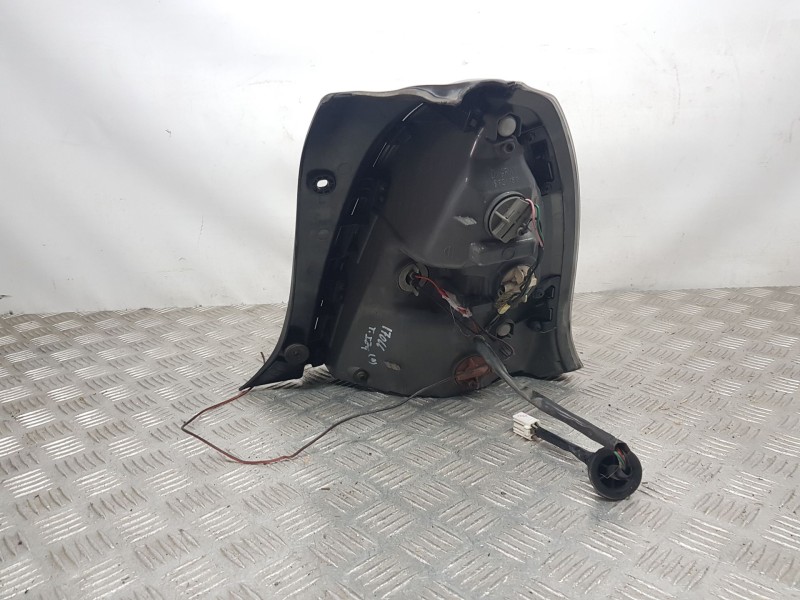 Recambio de piloto trasero izquierdo para hyundai accent iii (mc) 1.5 crdi gls referencia OEM IAM 924011E220 ROZADO 