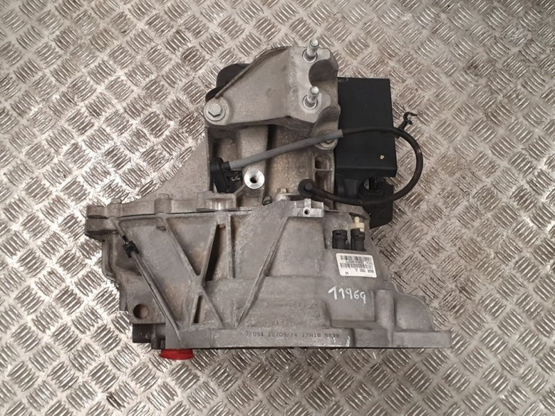 Recambio de caja cambios para ford fiesta (ccn) trend referencia OEM IAM 8A6R7002JL 220914 5VELOCIDADES