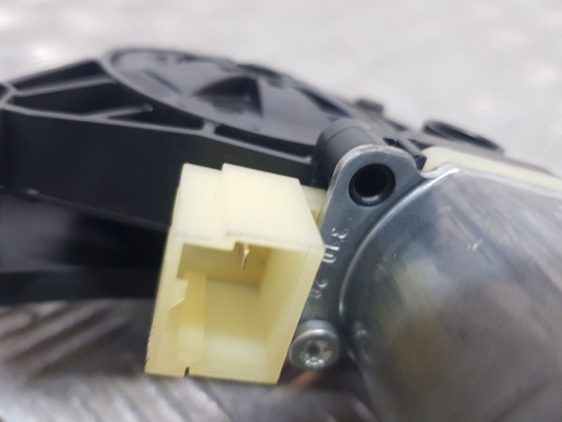 Recambio de elevalunas trasero derecho para audi a3 sedan (8ys) 35 tdi s line referencia OEM IAM 8Y0839462  ELECTRICO