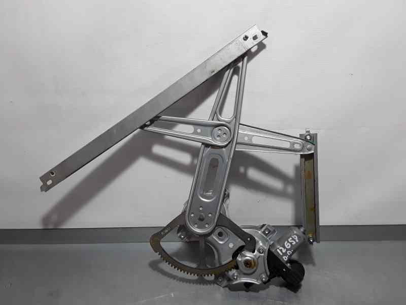 Recambio de elevalunas delantero derecho para toyota yaris active hybrid referencia OEM IAM  6 PINS ELECTRICO