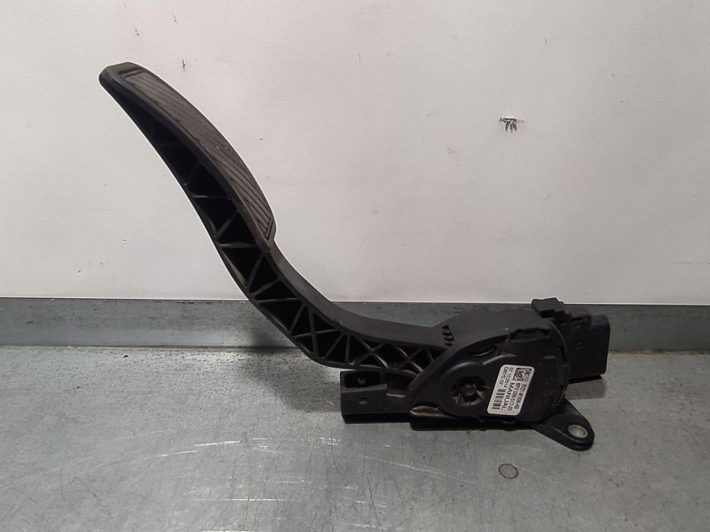 Recambio de potenciometro pedal para ford fiesta (ccn) trend referencia OEM IAM 8V219F836AB  