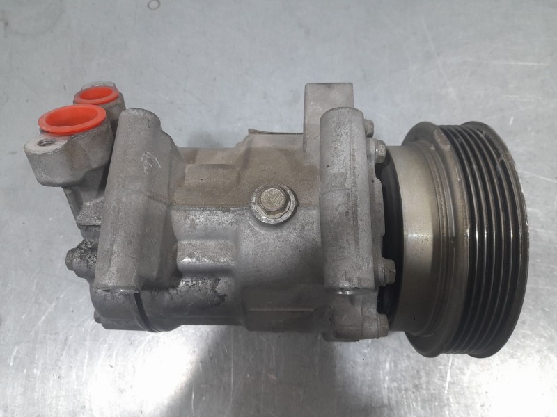 Recambio de compresor aire acondicionado para renault clio iii (br0/1, cr0/1) 1.5 dci (br17, cr17) referencia OEM IAM 8200651251