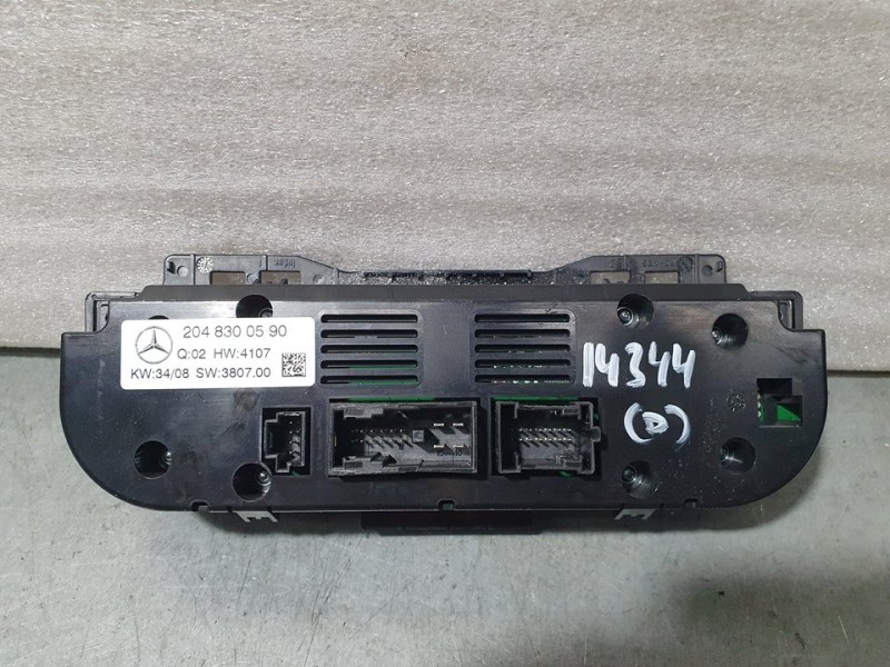 Recambio de mando climatizador para mercedes-benz clase c (w204) familiar 180 t kompressor (204.246) referencia OEM IAM A2048300