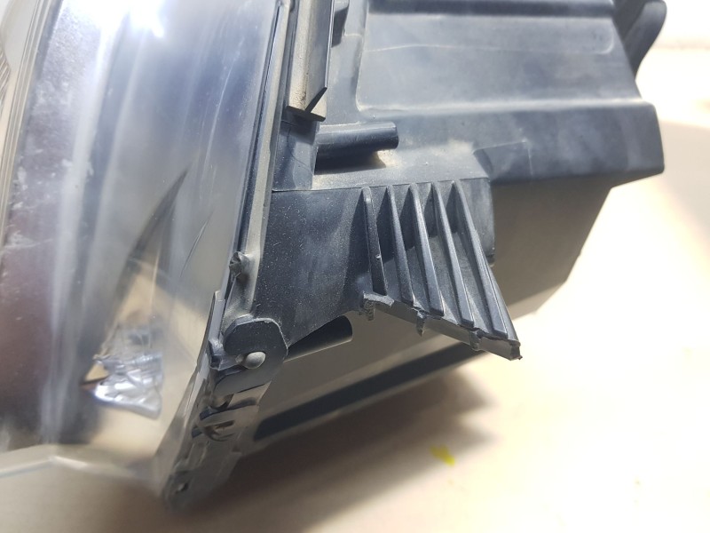 Recambio de faro derecho para peugeot expert furgoneta (v_) 1.5 bluehdi 100 referencia OEM IAM 9808572580 SOPORTE ROTO 