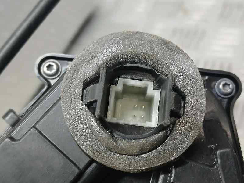 Recambio de cerradura puerta trasera derecha para renault captur ii evolution referencia OEM IAM 825021122R  ELECTRICA