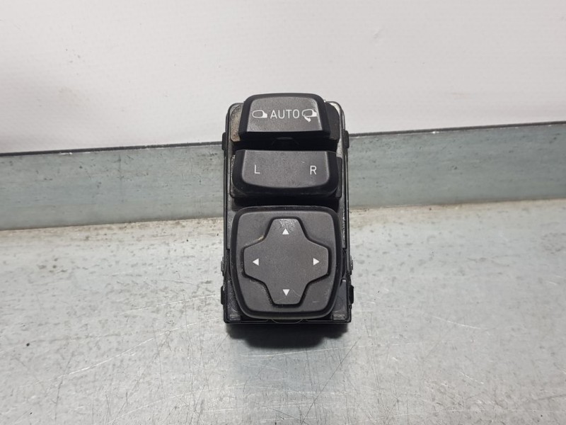 Recambio de mando retrovisor para hyundai kona pure referencia OEM IAM 3K54801000  