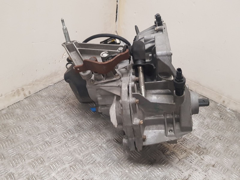 Recambio de caja cambios para dacia logan (ls_) 1.6 (lsob, lsod, lsof, lsoh) referencia OEM IAM JH3052 371693 5VELOCIDADES
