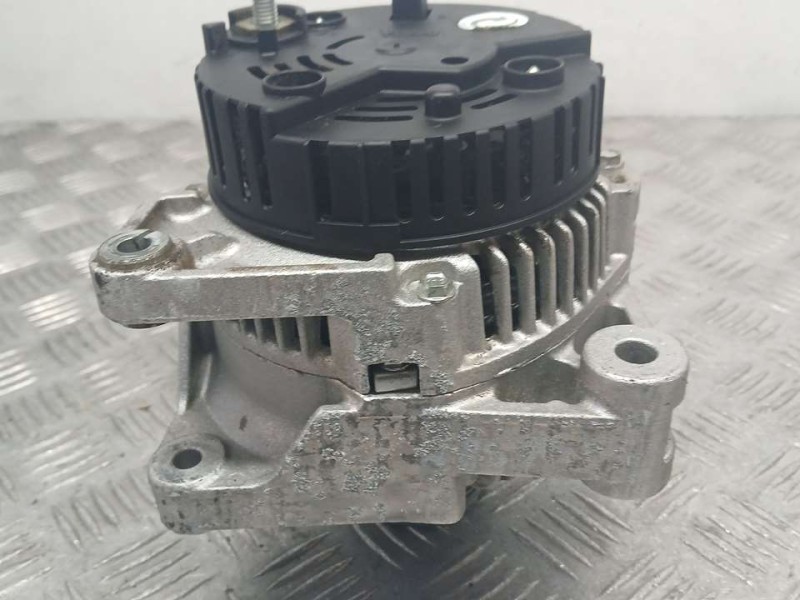 Recambio de alternador para volvo s70 berlina 2.0 referencia OEM IAM 8251639 LRA02724 LUCAS