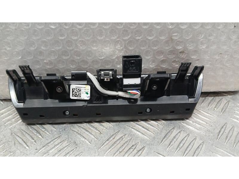 Recambio de mando climatizador para renault captur ii evolution referencia OEM IAM 283E88986R  10228885