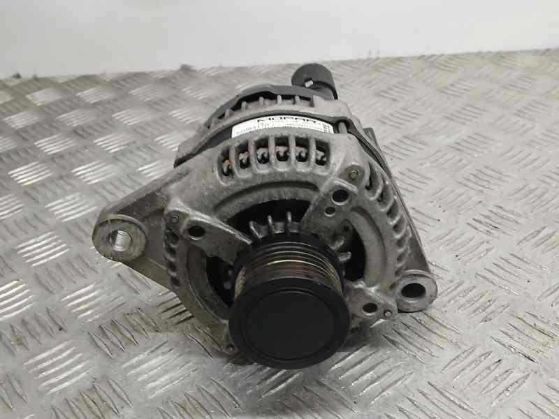 Recambio de alternador para jeep renegade longitude 4x2 referencia OEM IAM 52083170 1042117050 DENSO CLAVIJA TOCADA