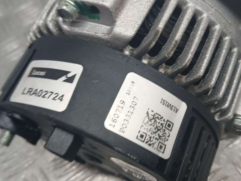 Recambio de alternador para volvo s70 berlina 2.0 referencia OEM IAM 8251639 LRA02724 LUCAS