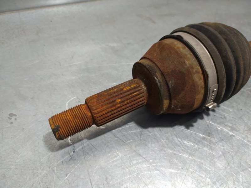 Recambio de transmision delantera derecha para ford fiesta (ccn) trend referencia OEM IAM 8V513B436AAE  