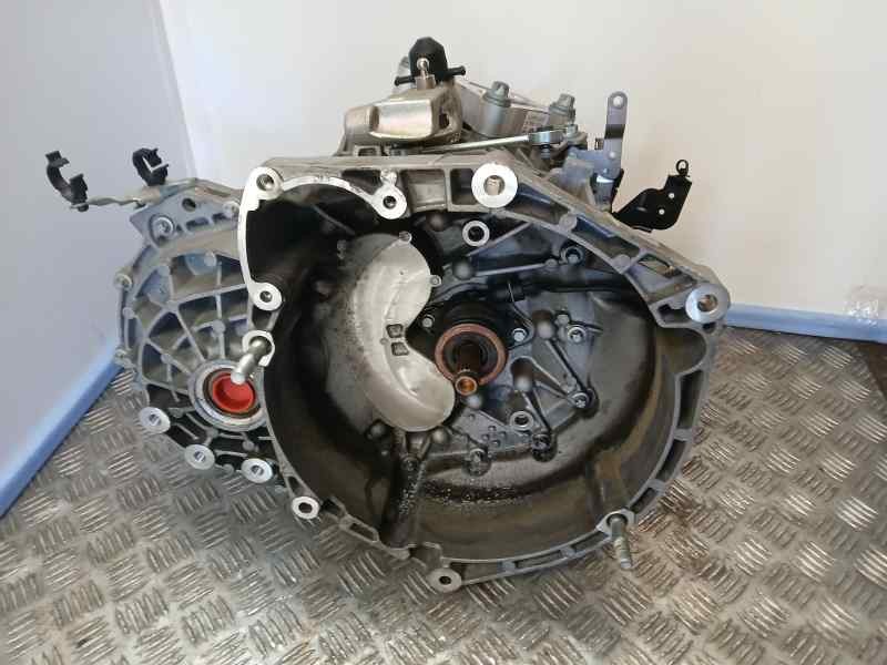 Recambio de caja cambios para jeep renegade longitude 4x2 referencia OEM IAM C63563551  6 VELOCIDADES