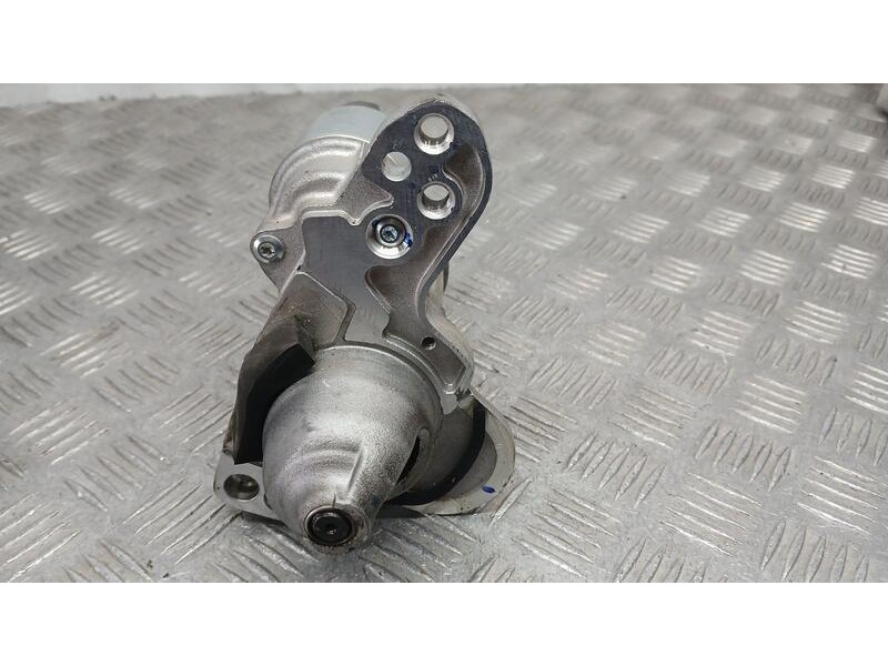 Recambio de motor arranque para renault captur ii evolution referencia OEM IAM 233008820R COMSTAR KR3S11000AA