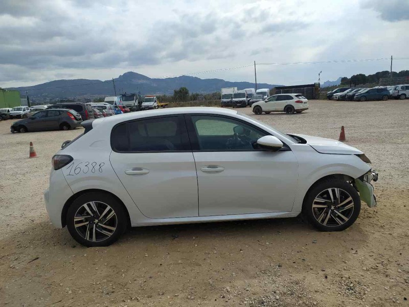 peugeot 208 (p2) del año 2020