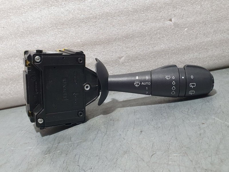 Recambio de mando limpia para renault captur zen referencia OEM IAM 255676085R E106703251 