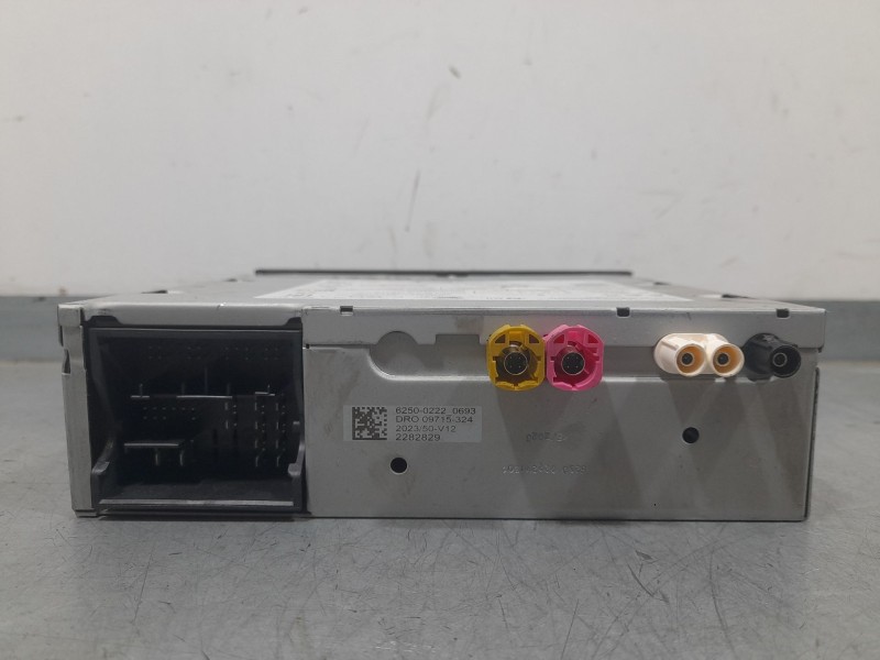 Recambio de sistema audio / radio para volkswagen taigo (cs1) 1.0 tsi referencia OEM IAM 3G5035820P  