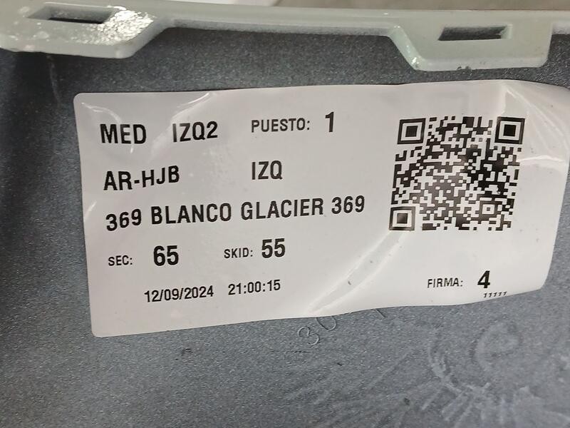 Recambio de paragolpes trasero para renault captur ii evolution referencia OEM IAM 850103337V  