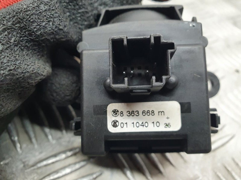 Recambio de mando intermitentes para bmw x5 (e53) 3.0d referencia OEM IAM 8363668 0110401025 