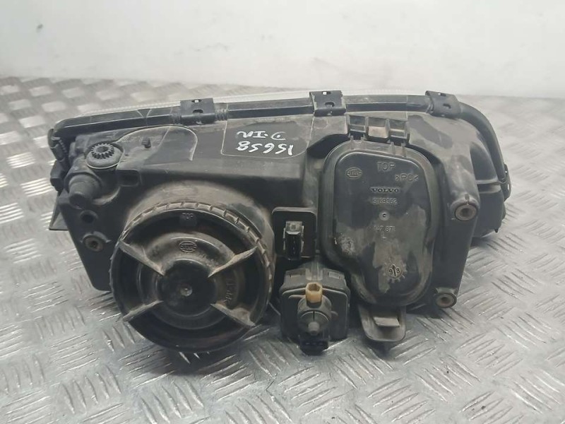 Recambio de faro izquierdo para volvo s70 berlina 2.0 referencia OEM IAM 8628617  