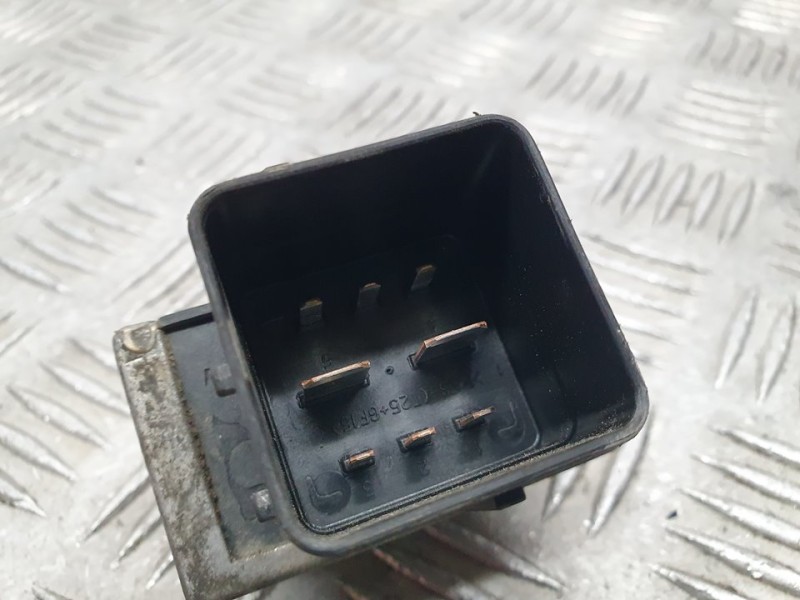 Recambio de rele para renault kangoo expression referencia OEM IAM 8200859243  