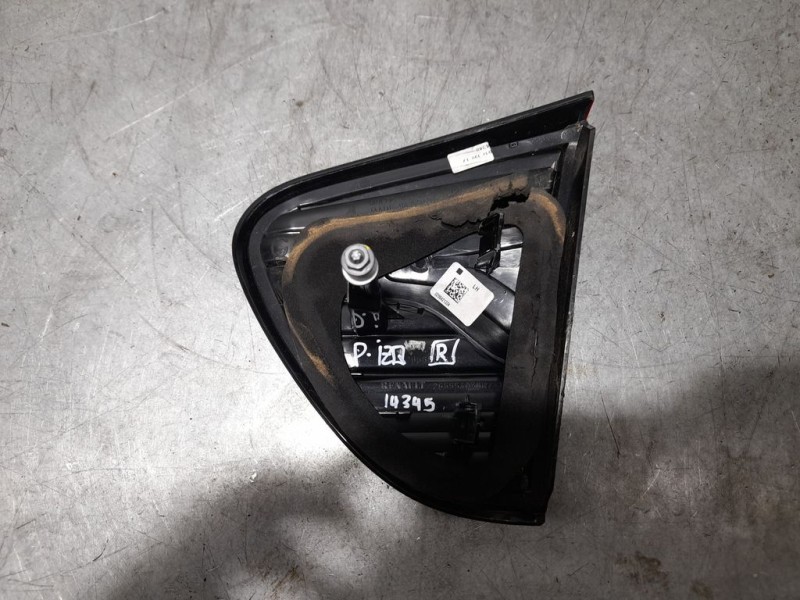 Recambio de piloto trasero izquierdo para renault captur zen referencia OEM IAM 265554078R  INTERIOR/REFLECTANTE