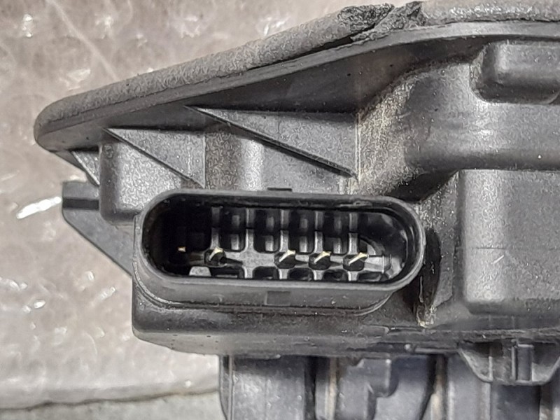 Recambio de cerradura puerta delantera derecha para bmw serie 1 lim. (f40) 118d referencia OEM IAM 795614205 17756710PL 