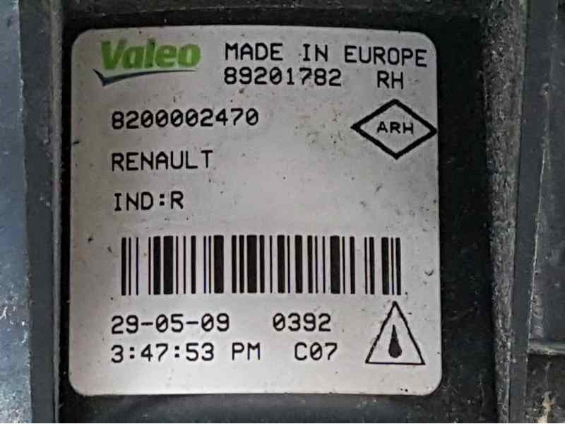 Recambio de faro antiniebla derecho para renault clio iii authentique referencia OEM IAM 8200002470 8200002470 VALEO