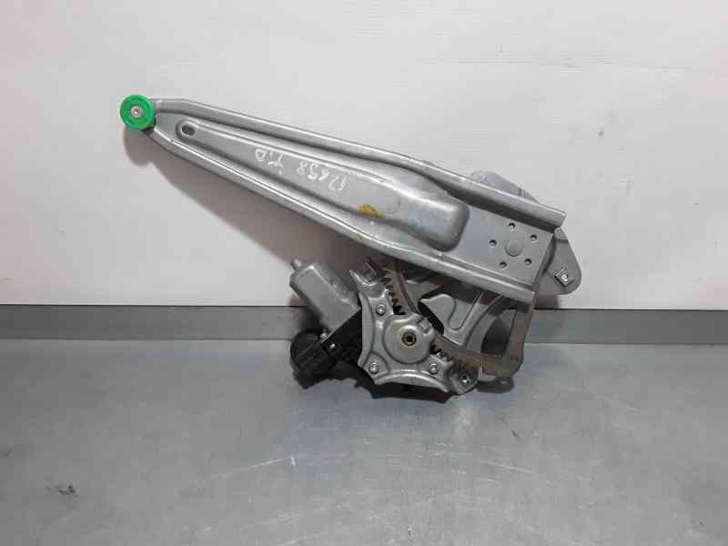 Recambio de elevalunas trasero derecho para toyota yaris active hybrid referencia OEM IAM  6 PINS ELECTRICO