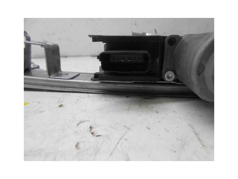 Recambio de elevalunas trasero derecho para citroën c4 berlina millenium referencia OEM IAM   6 PINS