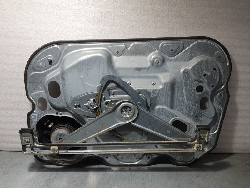 Recambio de elevalunas delantero izquierdo para ford focus lim. (cb4) trend referencia OEM IAM 4M51A045H17A 984570209 ELECTRICO 