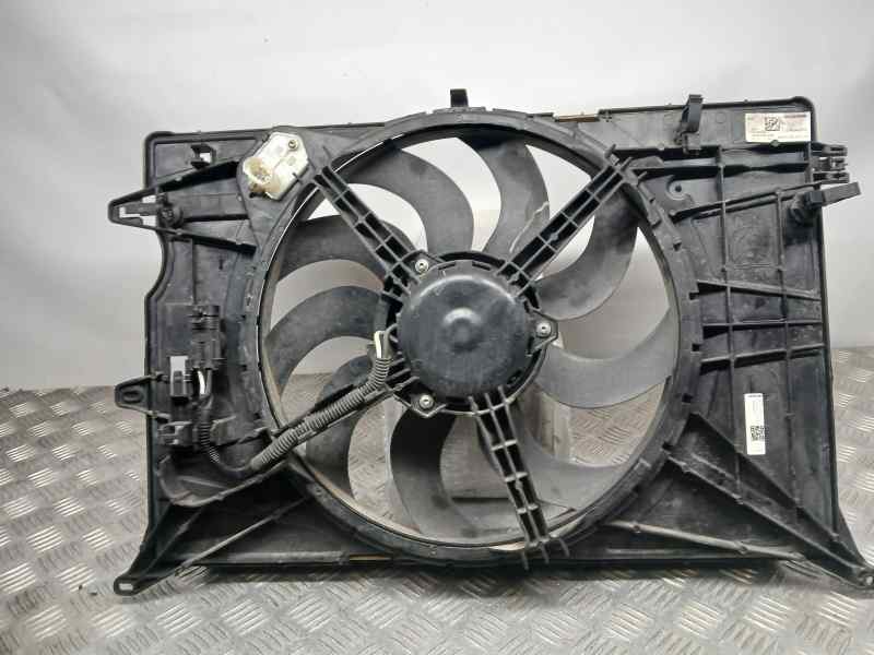 Recambio de electroventilador para jeep renegade longitude 4x2 referencia OEM IAM 52161165 MR0230004582 DENSO MOPAR