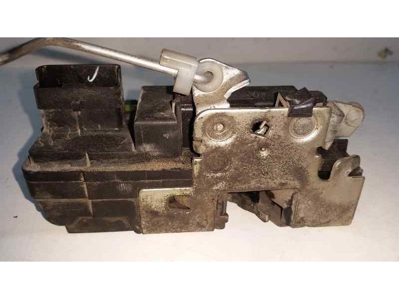 Recambio de cerradura puerta delantera izquierda para peugeot partner (s2) combi plus referencia OEM IAM 9135H6  