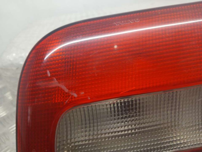 Recambio de piloto trasero derecho para volvo s70 berlina 2.0 referencia OEM IAM 9157009  INTERIOR TOCADO