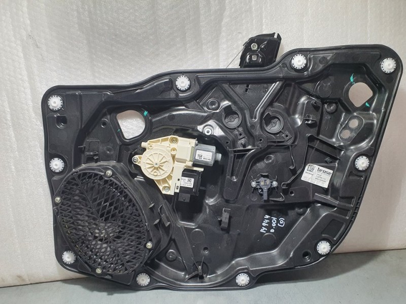 Recambio de elevalunas delantero derecho para jeep renegade longitude 4x2 referencia OEM IAM 521525490 C46786110 BROSE ELECTRICO